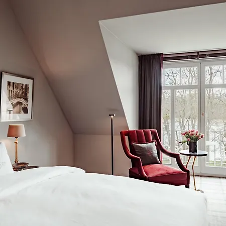 Thereset Schloss Resort Gross Plasten