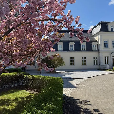 Thereset Schloss Feriested Groß Plasten
