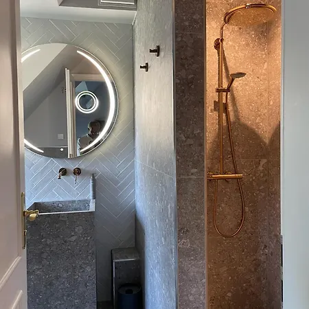 Thereset Schloss Groß Plasten